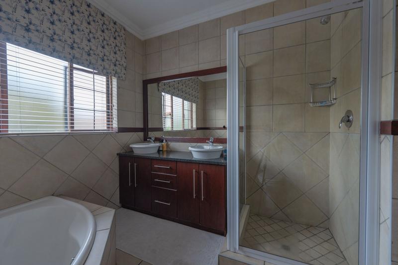 3 Bedroom Property for Sale in Midlands Estate Gauteng