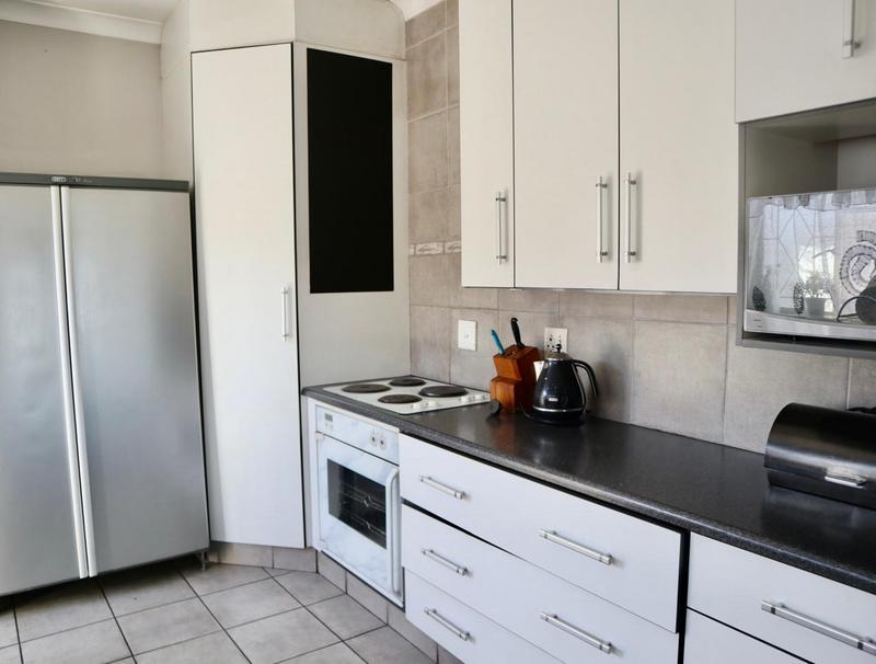 3 Bedroom Property for Sale in Dawnview Gauteng