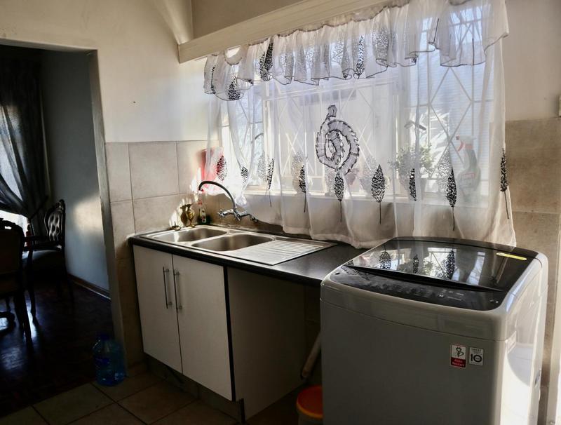 3 Bedroom Property for Sale in Dawnview Gauteng