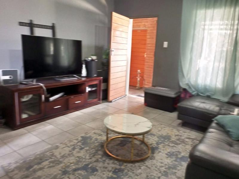 2 Bedroom Property for Sale in Mindalore Gauteng