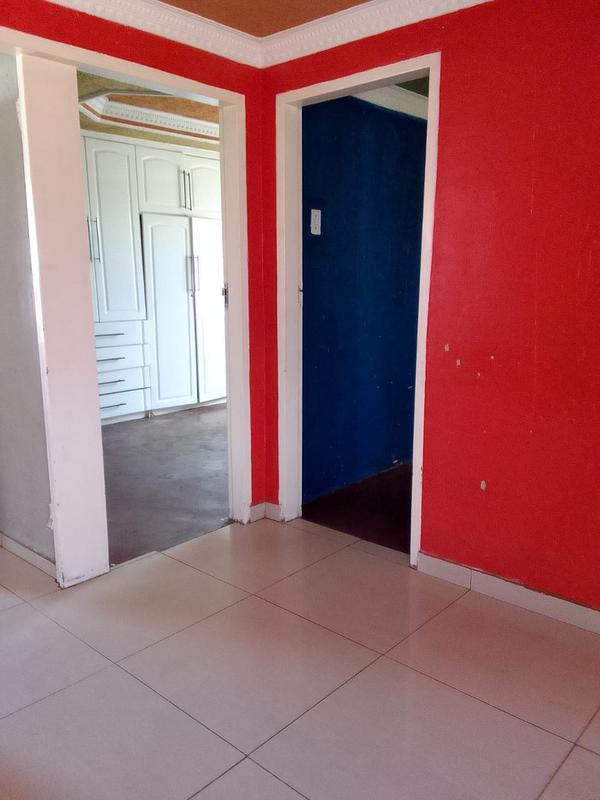 To Let 2 Bedroom Property for Rent in Meadowlands Gauteng