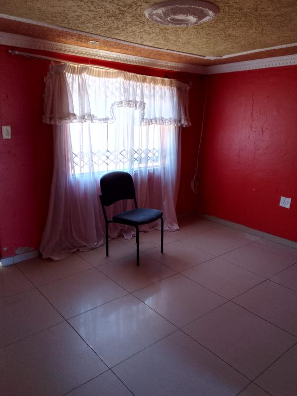 To Let 2 Bedroom Property for Rent in Meadowlands Gauteng