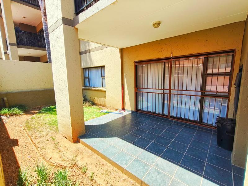 To Let 2 Bedroom Property for Rent in Pineslopes Gauteng