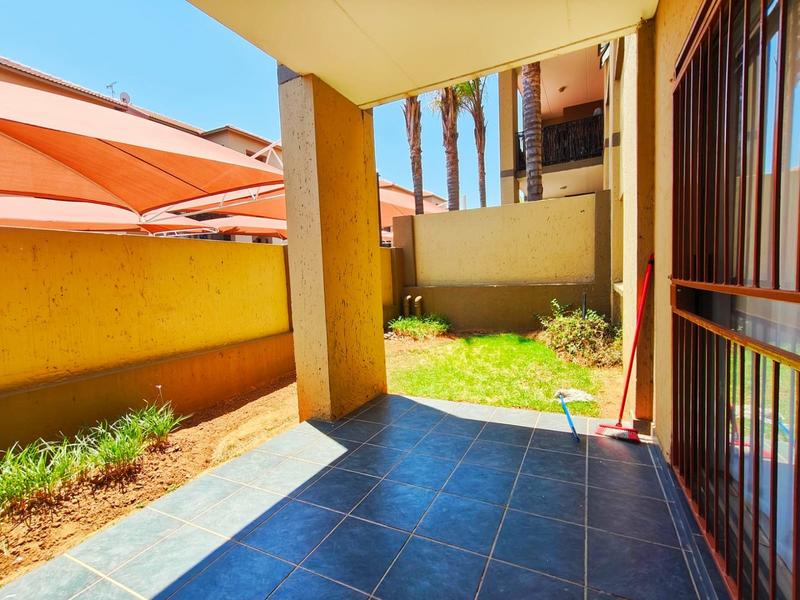 To Let 2 Bedroom Property for Rent in Pineslopes Gauteng