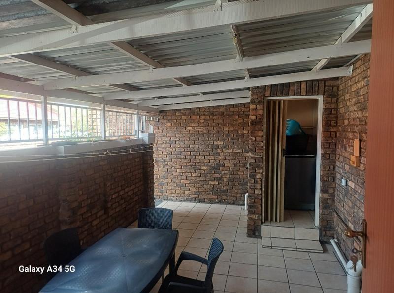 To Let 3 Bedroom Property for Rent in Birchleigh Gauteng