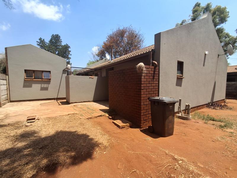 2 Bedroom Property for Sale in The Orchards Gauteng