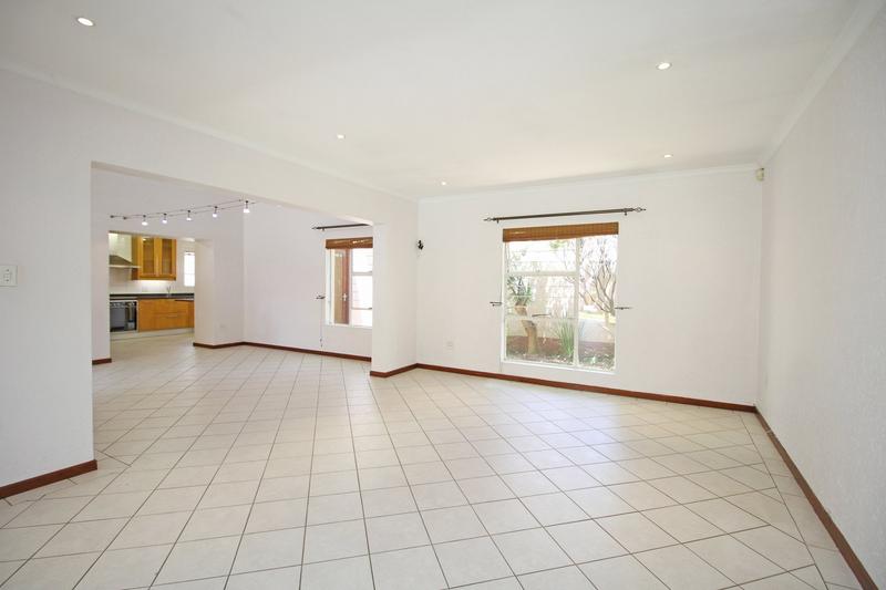 To Let 3 Bedroom Property for Rent in Magaliessig Gauteng