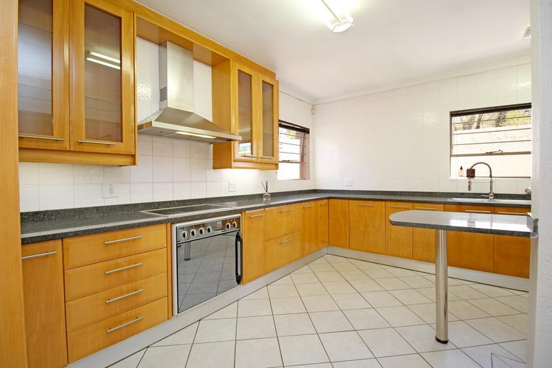 To Let 3 Bedroom Property for Rent in Magaliessig Gauteng