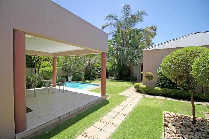 To Let 3 Bedroom Property for Rent in Magaliessig Gauteng