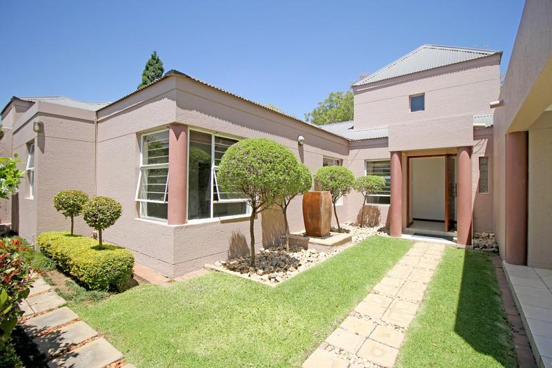 To Let 3 Bedroom Property for Rent in Magaliessig Gauteng