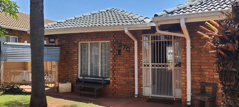 3 Bedroom Property for Sale in Mountain View Gauteng