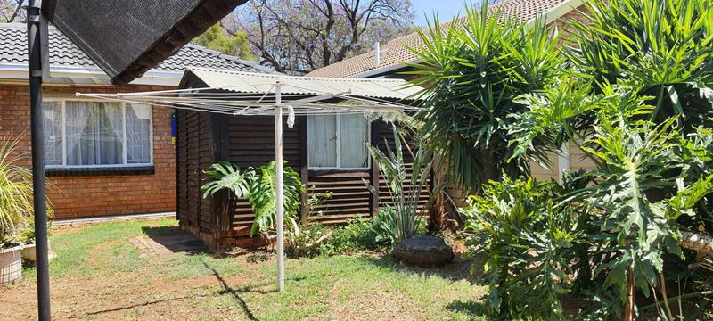 3 Bedroom Property for Sale in Mountain View Gauteng