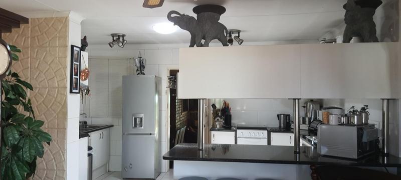 3 Bedroom Property for Sale in Mountain View Gauteng