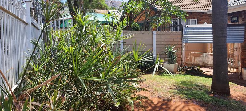 3 Bedroom Property for Sale in Mountain View Gauteng