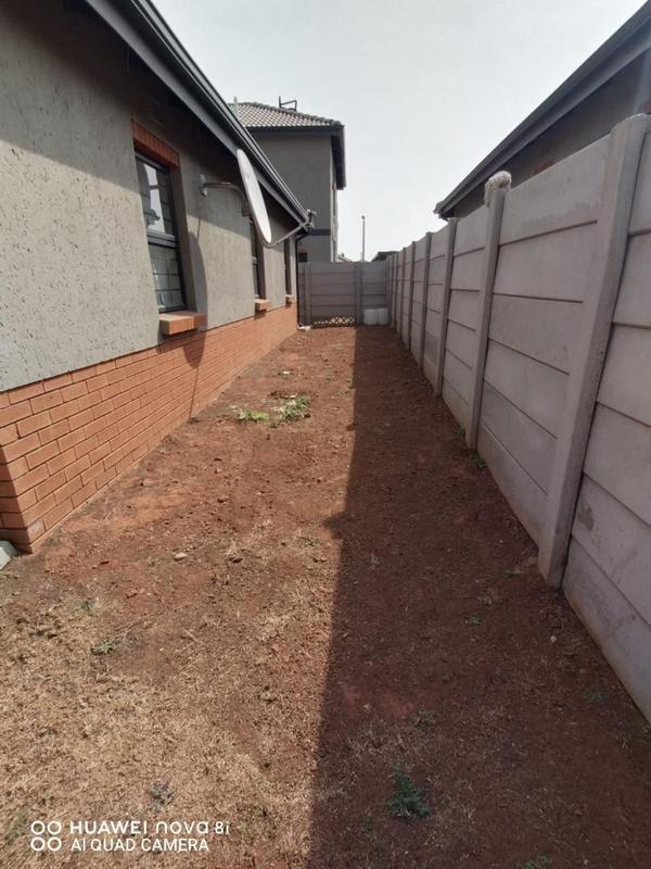 3 Bedroom Property for Sale in Albertsdal Gauteng