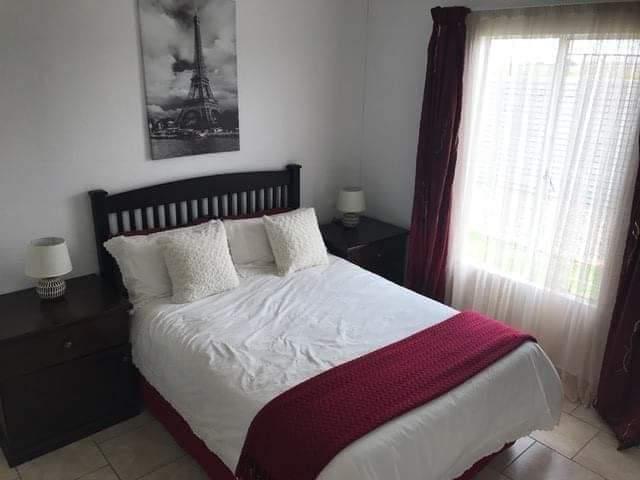 2 Bedroom Property for Sale in Sharon Park Gauteng