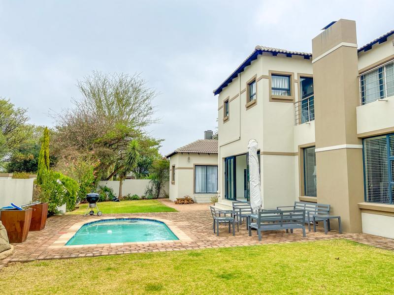 5 Bedroom Property for Sale in Midstream Estate Gauteng