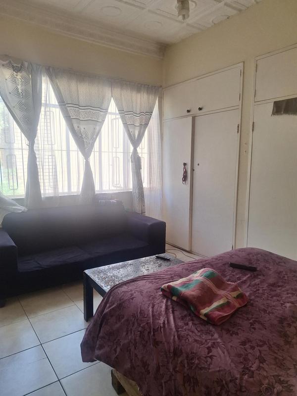 5 Bedroom Property for Sale in Observatory Gauteng