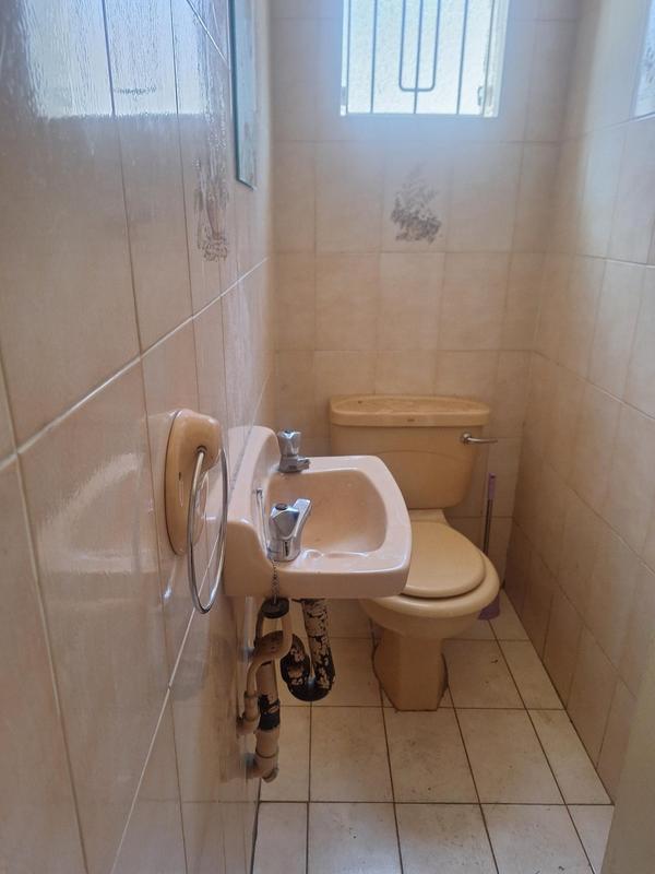 5 Bedroom Property for Sale in Observatory Gauteng