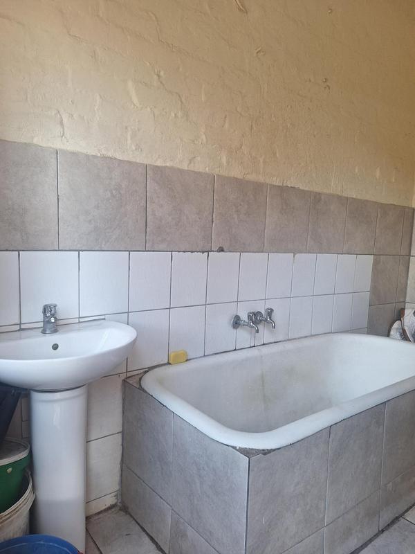 5 Bedroom Property for Sale in Observatory Gauteng