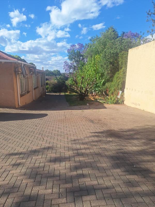 5 Bedroom Property for Sale in Observatory Gauteng