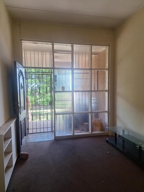 5 Bedroom Property for Sale in Observatory Gauteng