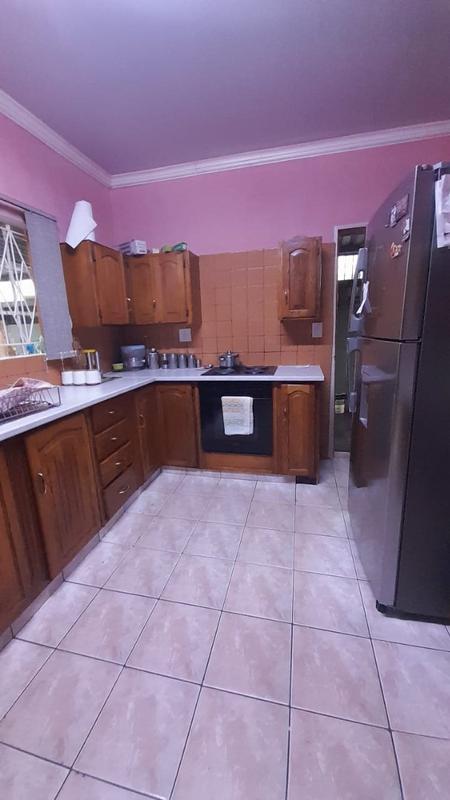 3 Bedroom Property for Sale in Lenasia Ext 6 Gauteng