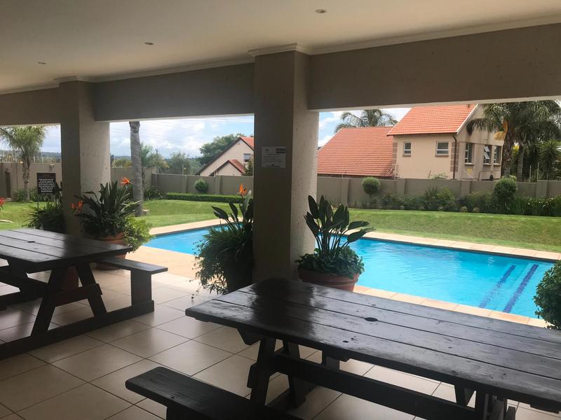 2 Bedroom Property for Sale in Barbeque Downs Gauteng