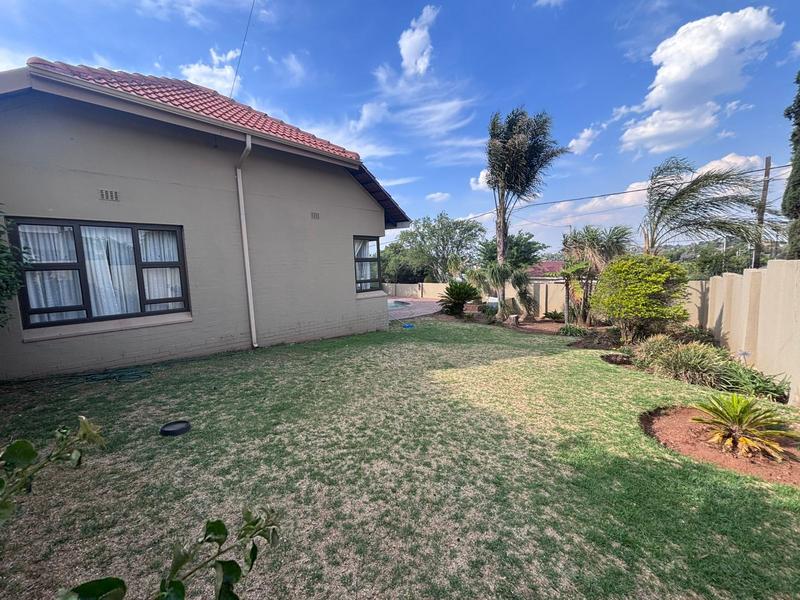 3 Bedroom Property for Sale in Florida North Gauteng