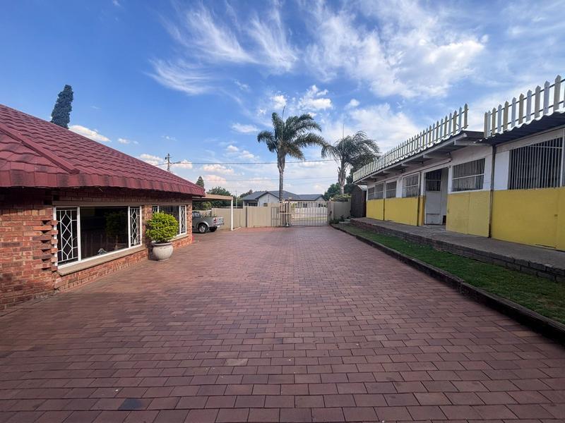 3 Bedroom Property for Sale in Florida North Gauteng