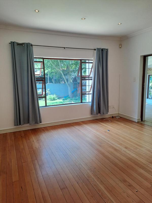 To Let 4 Bedroom Property for Rent in Emmarentia Gauteng