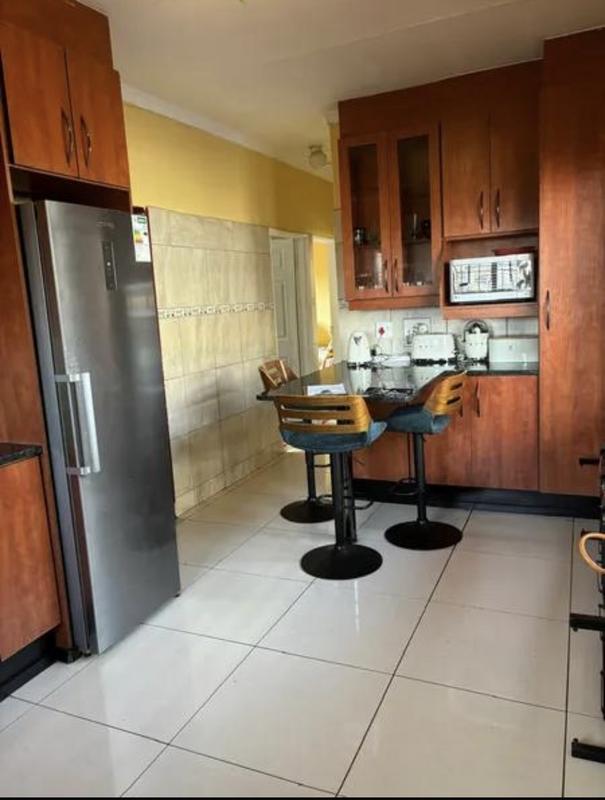 To Let 3 Bedroom Property for Rent in Clayville Gauteng