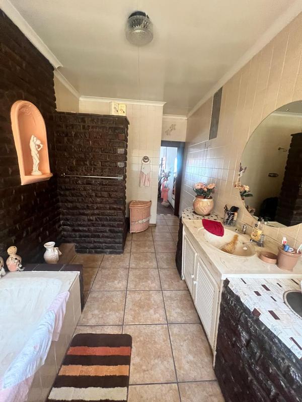 4 Bedroom Property for Sale in Heidelberg Gauteng