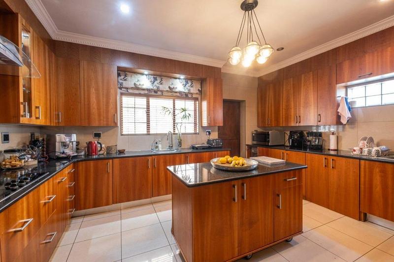 To Let 5 Bedroom Property for Rent in Lynnwood Gauteng