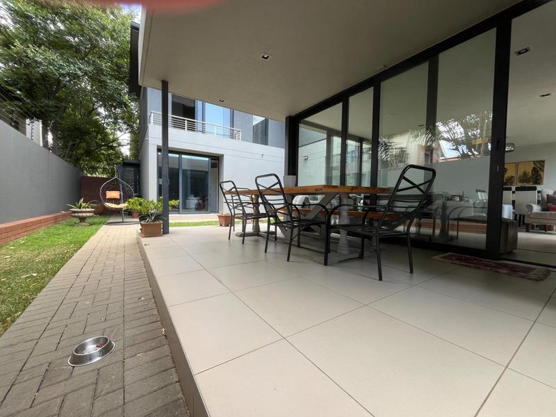 4 Bedroom Property for Sale in Waterkloof Ridge Gauteng