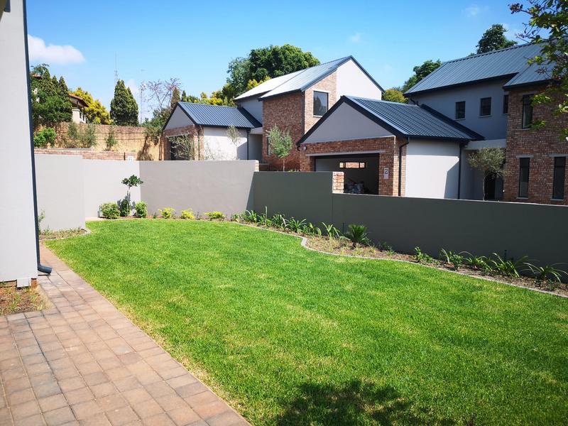 3 Bedroom Property for Sale in Waterkloof Ridge Gauteng