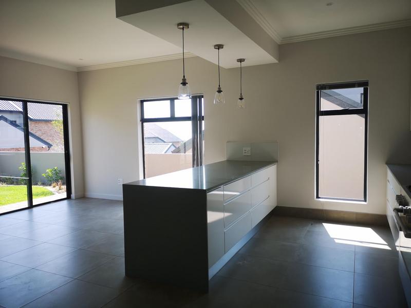 3 Bedroom Property for Sale in Waterkloof Ridge Gauteng