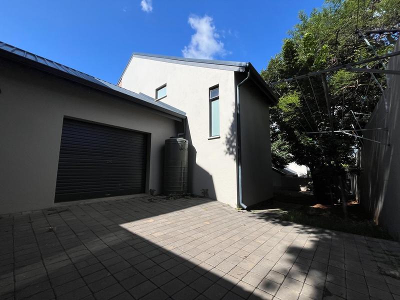 3 Bedroom Property for Sale in Waterkloof Ridge Gauteng