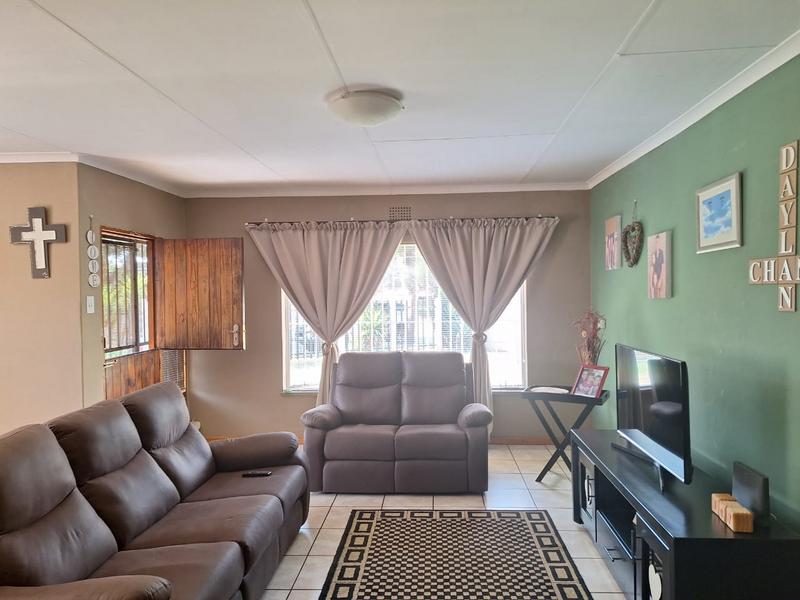 To Let 3 Bedroom Property for Rent in Edelweiss Gauteng