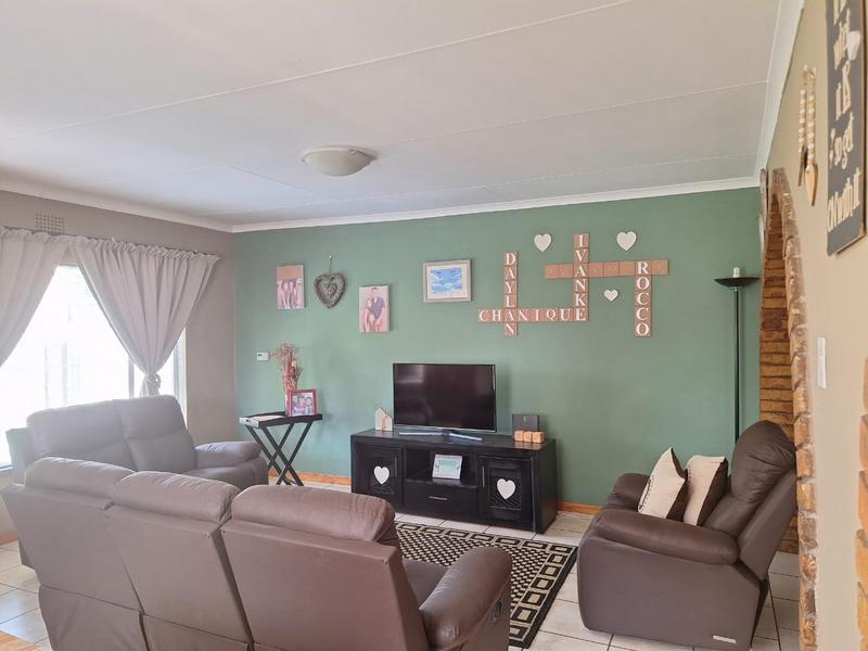 To Let 3 Bedroom Property for Rent in Edelweiss Gauteng