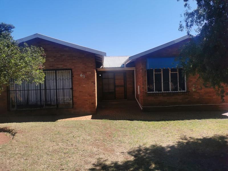 4 Bedroom Property for Sale in Casseldale Gauteng