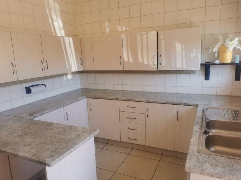 4 Bedroom Property for Sale in Casseldale Gauteng