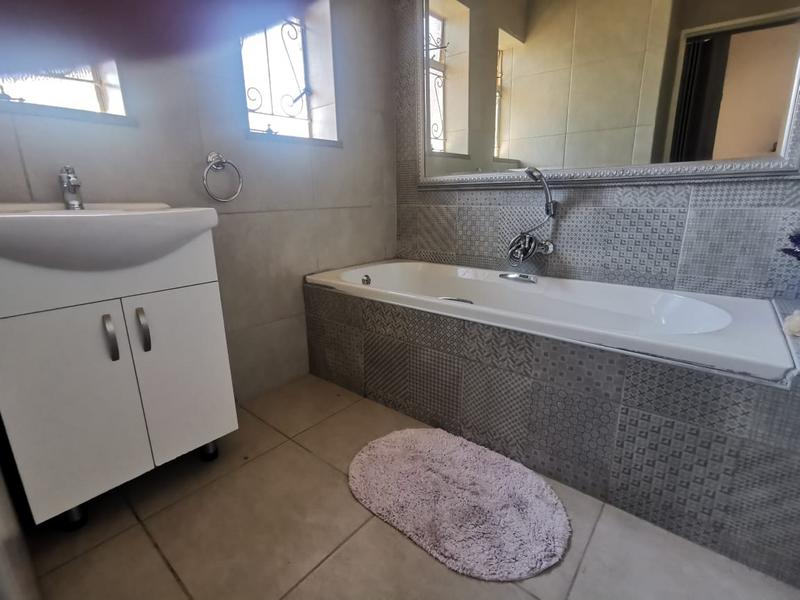 4 Bedroom Property for Sale in Casseldale Gauteng