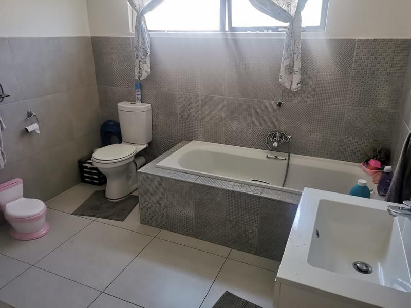 4 Bedroom Property for Sale in Casseldale Gauteng