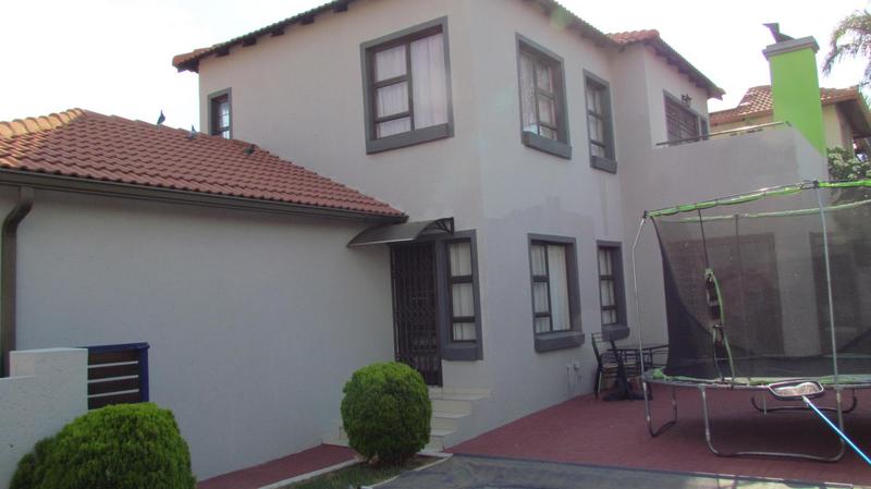 3 Bedroom Property for Sale in Noordwyk Gauteng