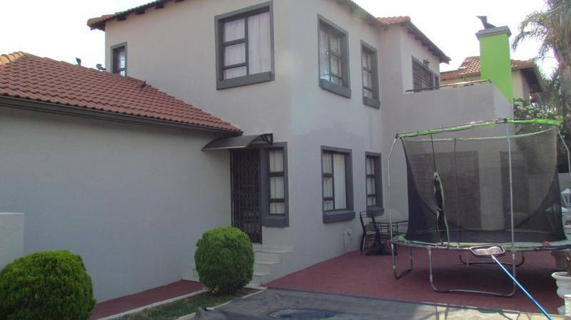 3 Bedroom Property for Sale in Noordwyk Gauteng