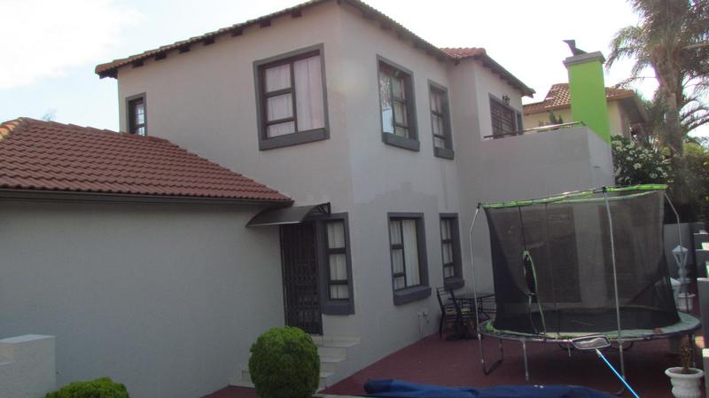 3 Bedroom Property for Sale in Noordwyk Gauteng