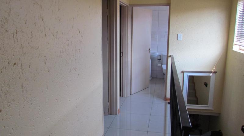 3 Bedroom Property for Sale in Noordwyk Gauteng