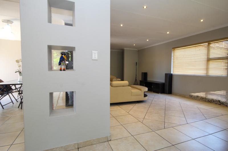 3 Bedroom Property for Sale in Thatchfield Gauteng