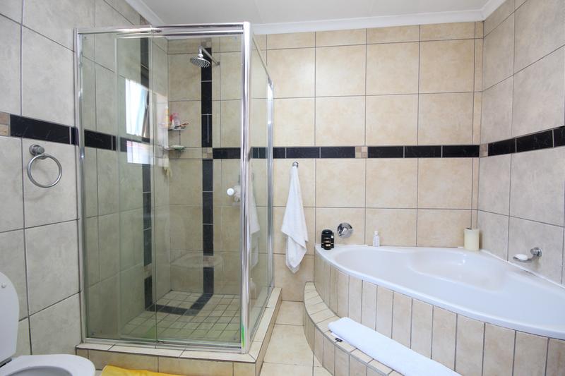 3 Bedroom Property for Sale in Thatchfield Gauteng